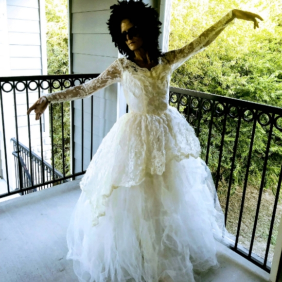 Meet your Posher, Lisa - Picture 13 of 15